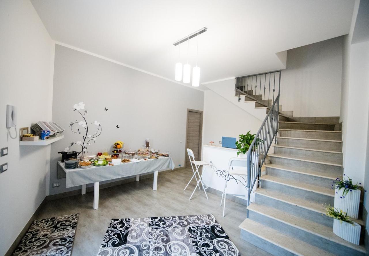 Dove Sorge Il Sole Acomodação com café da manhã Custonaci Exterior foto